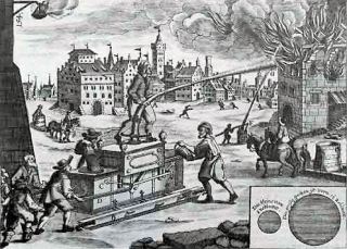 Die Feuerwehr von Nrnberg mit einer Feuerspritze auf einem Kupferstich von 1661