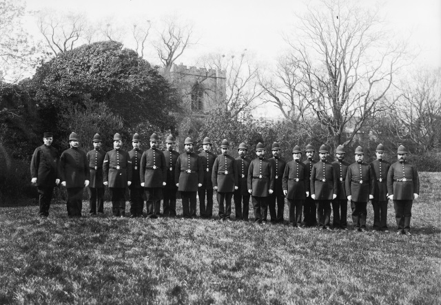 Gruppenportrt von Polizisten, Bury St. Edmunds, Suffolk, England, ca. 1900